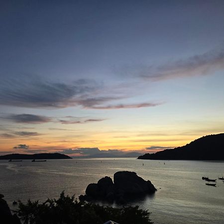 The Coral Homestay & Pub Tân Hiệ Esterno foto