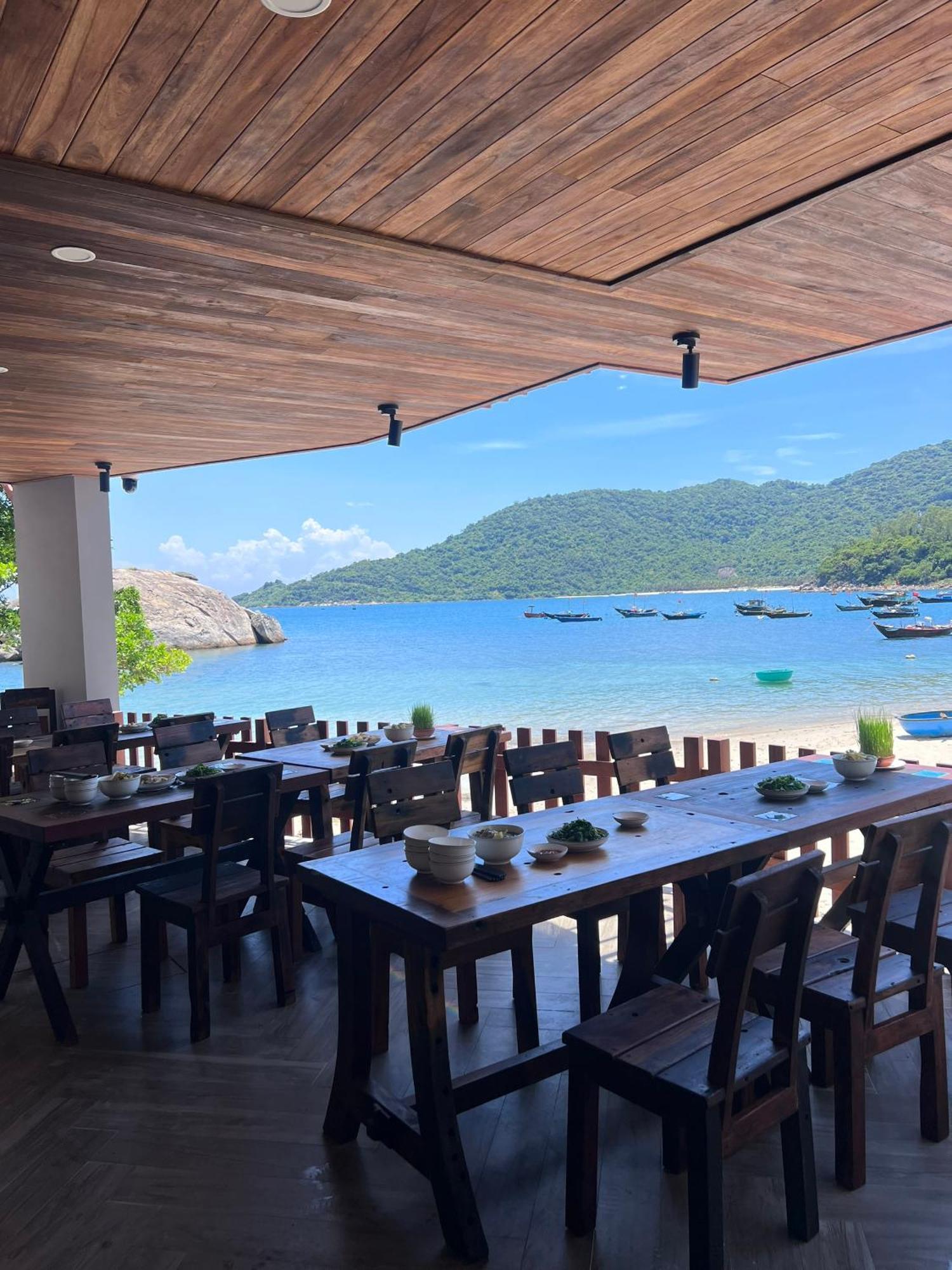 The Coral Homestay & Pub Tân Hiệ Esterno foto