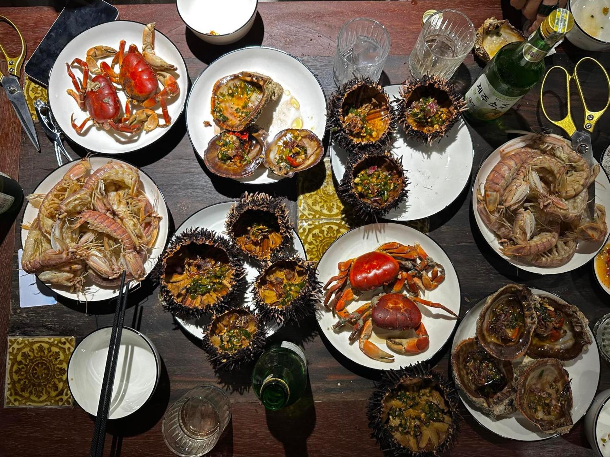 The Coral Homestay & Pub Tân Hiệ Esterno foto