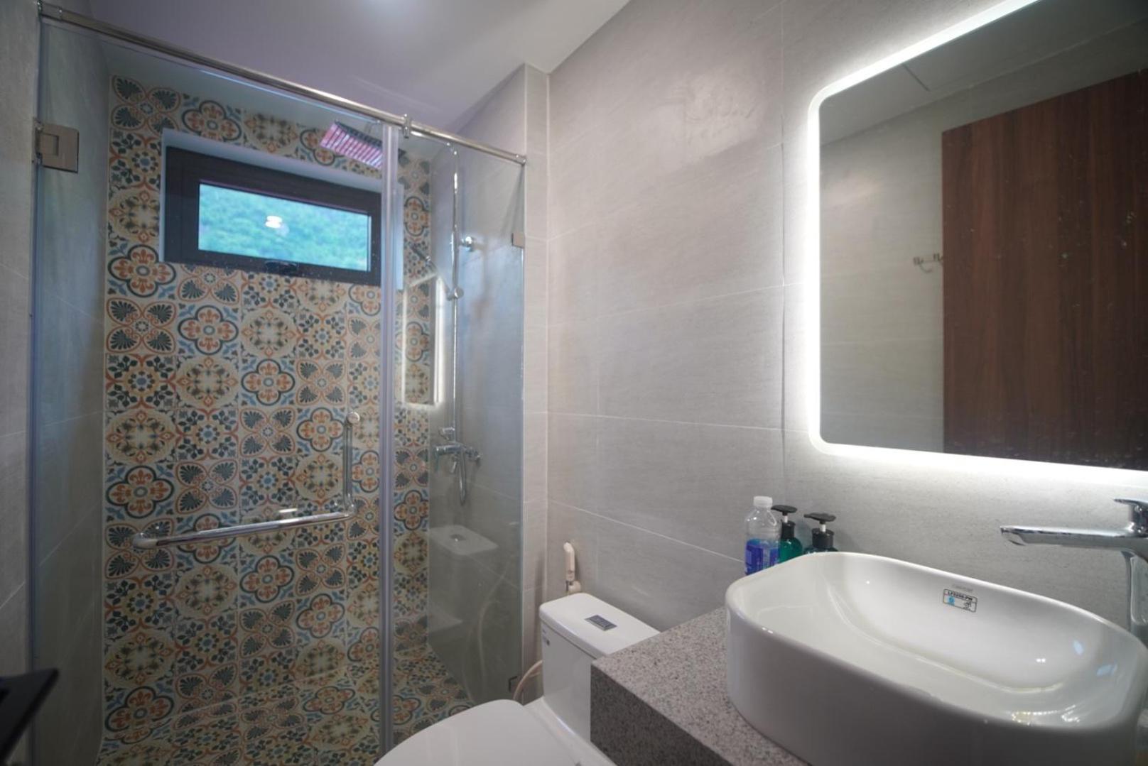 The Coral Homestay & Pub Tân Hiệ Esterno foto
