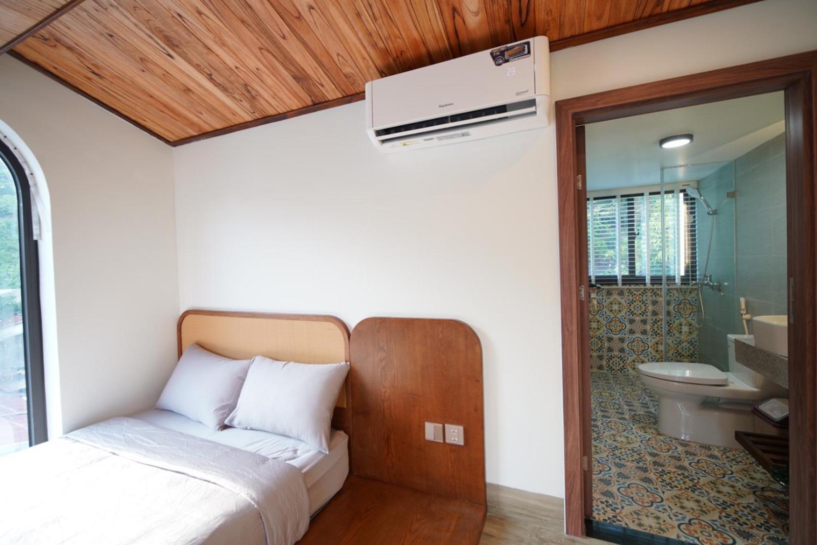 The Coral Homestay & Pub Tân Hiệ Esterno foto