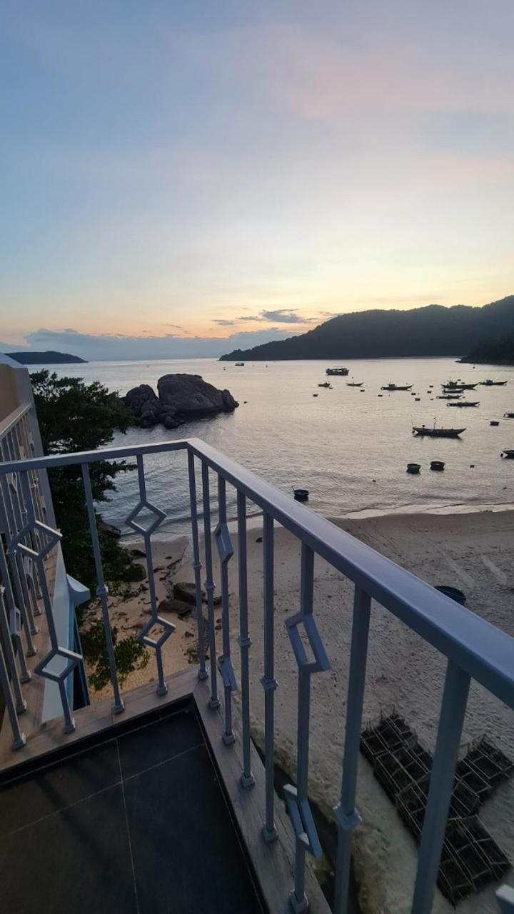 The Coral Homestay & Pub Tân Hiệ Esterno foto